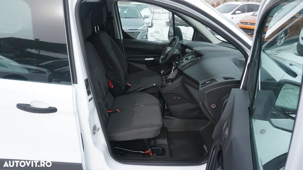 Ford Transit Connect - 9