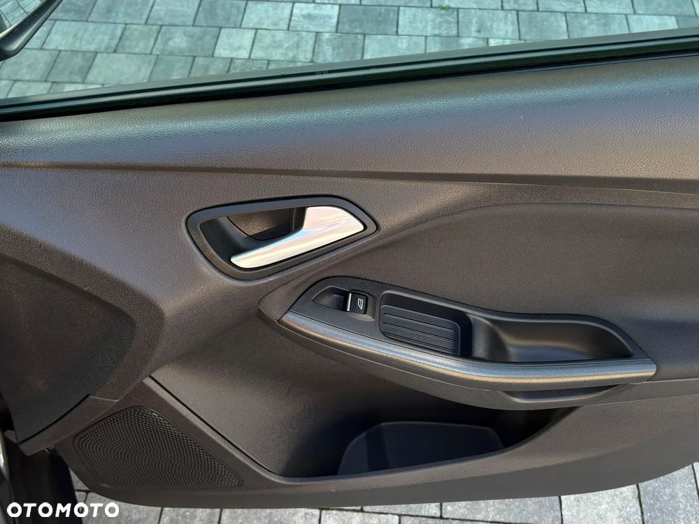 Ford Focus 1.0 EcoBoost SYNC Edition ASS PowerShift - 16