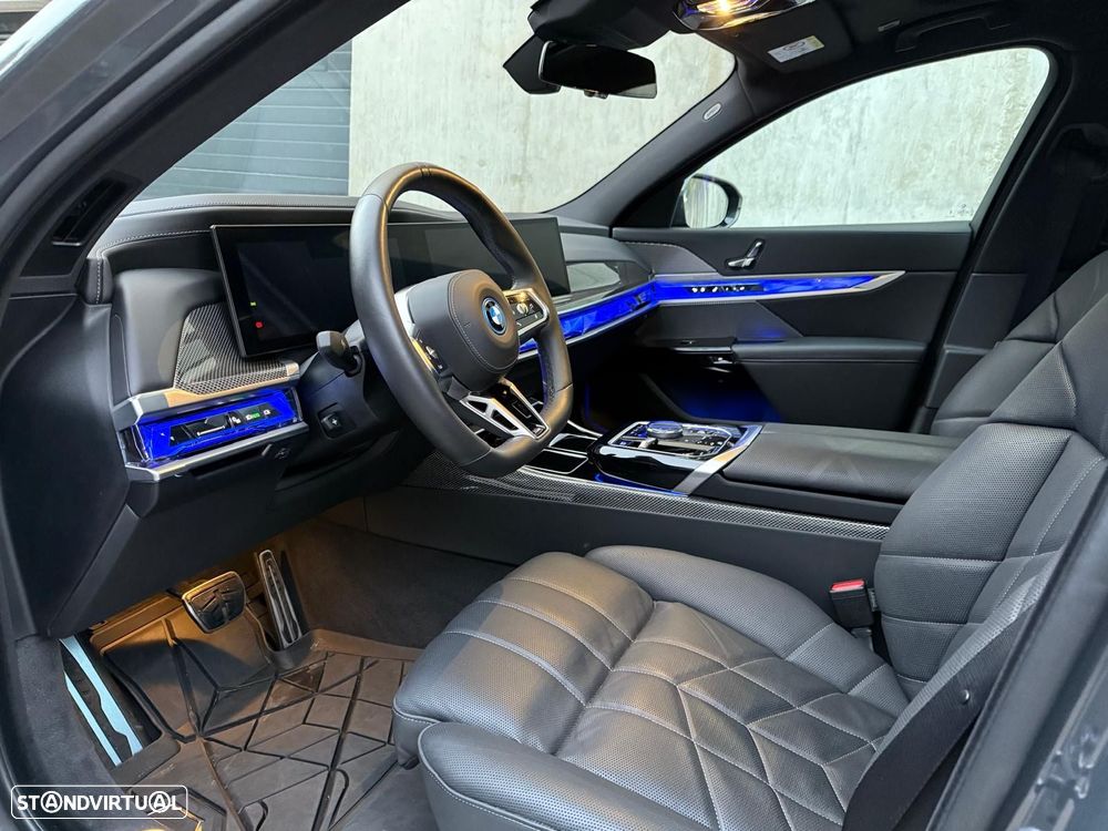 BMW i7 xDrive60 Pack Desportivo M Pro - 5