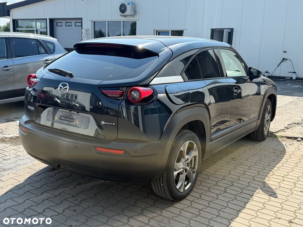 Mazda MX-30 e-SKYACTIV - 4