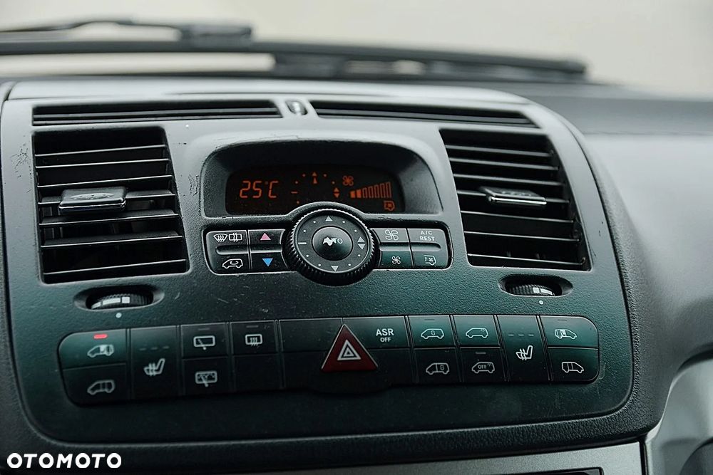 Mercedes-Benz Viano 3.0 CDI Ambiente (d³ugi) - 26