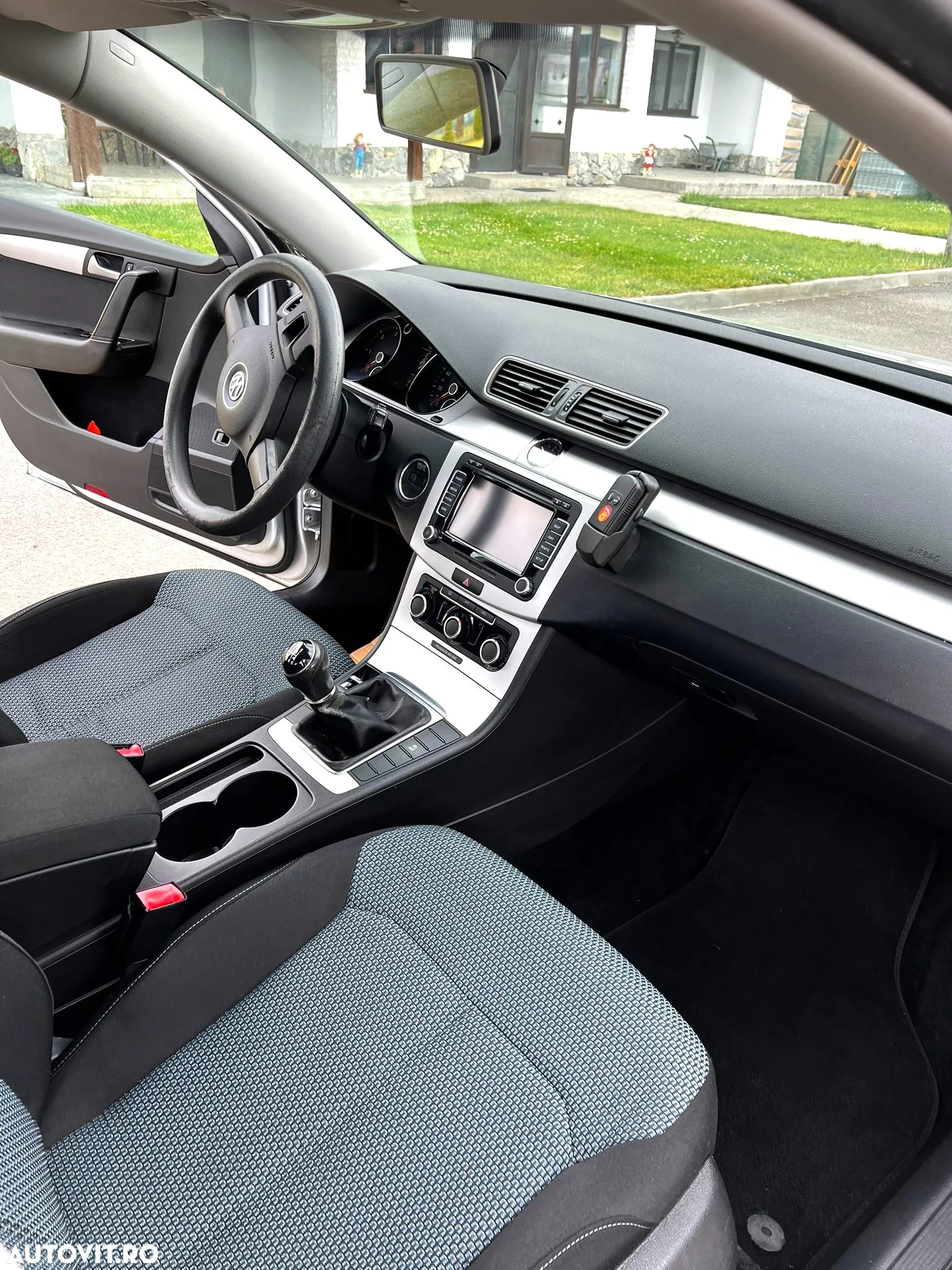 Volkswagen Passat 1.6 TDI BlueMotion - 8