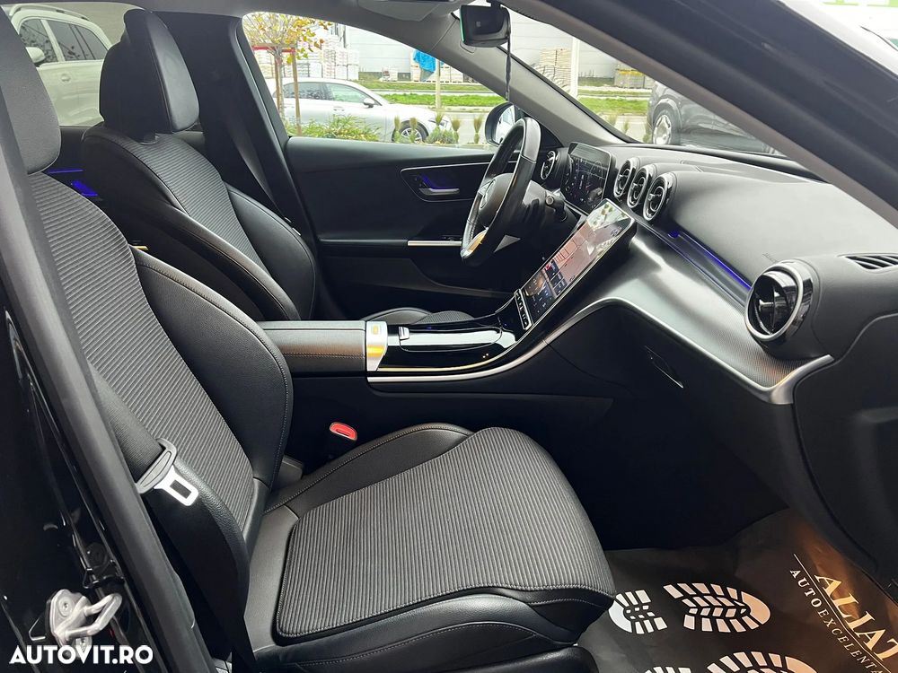 Mercedes-Benz C 300 4Matic 9G-TRONIC - 8