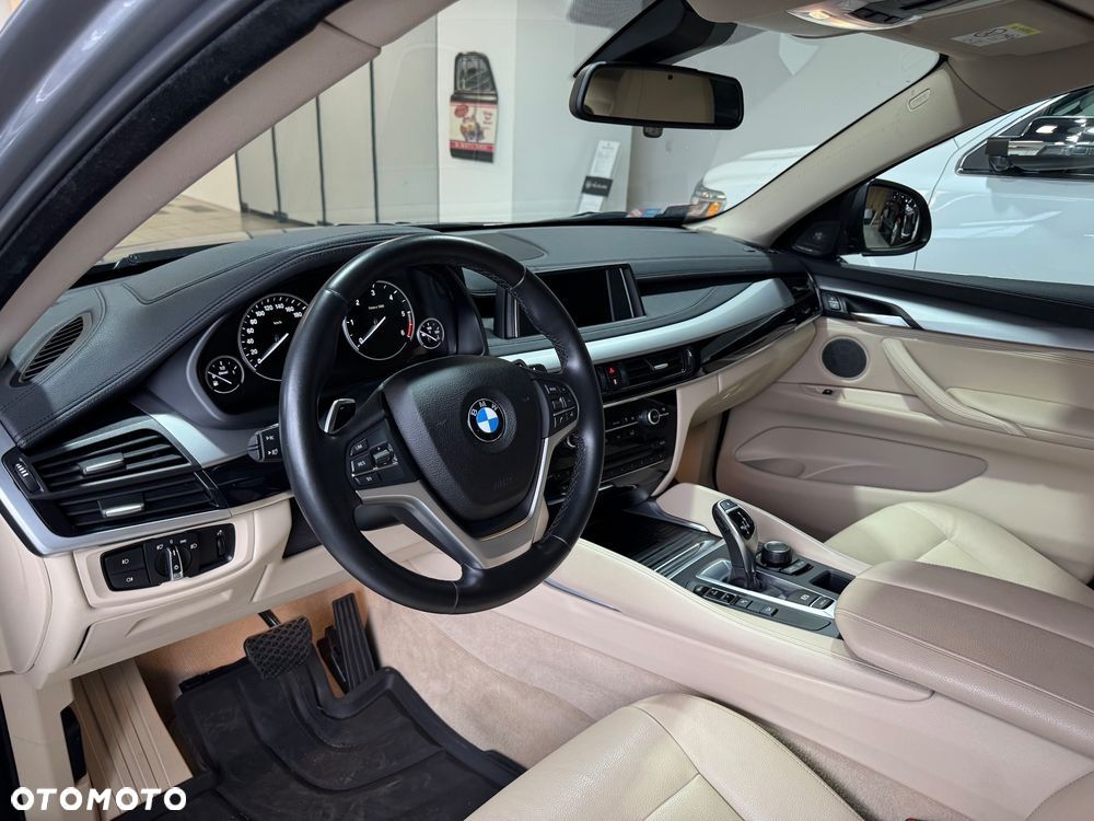 BMW X6 xDrive40d - 17