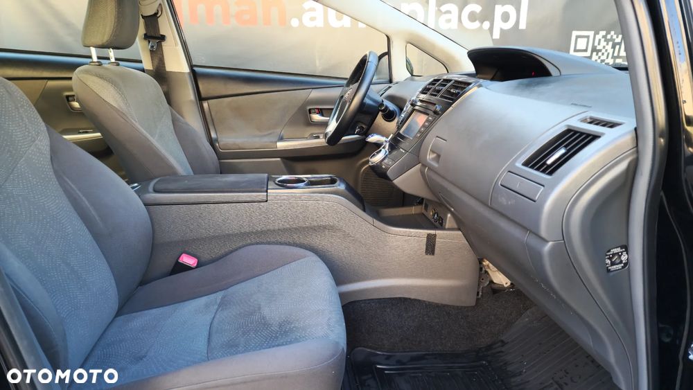 Toyota Prius+ (Hybrid) - 18