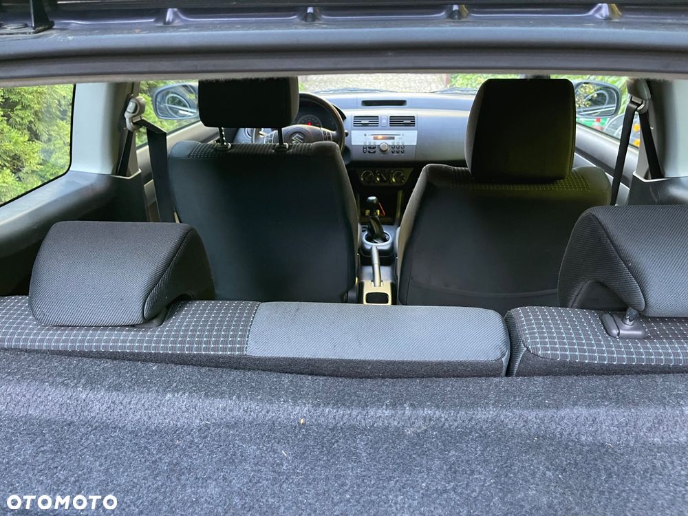 Suzuki Swift - 8