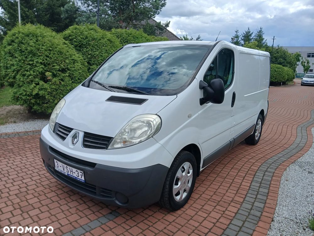 Renault TRAFIC - 1