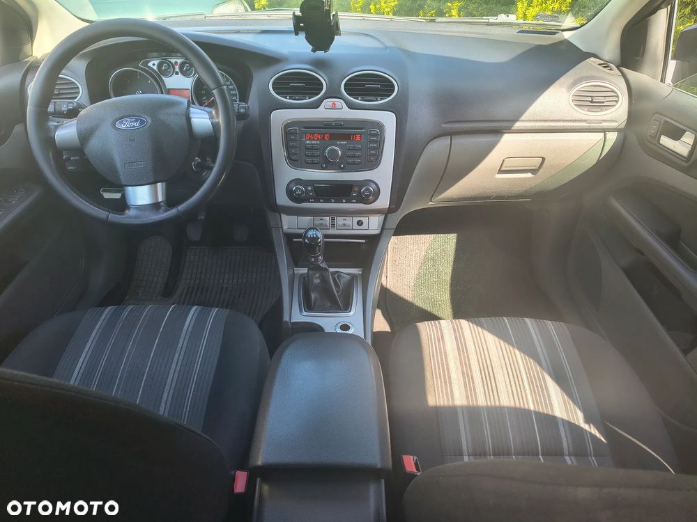 Ford Focus 1.8 TDCi Titanium - 9