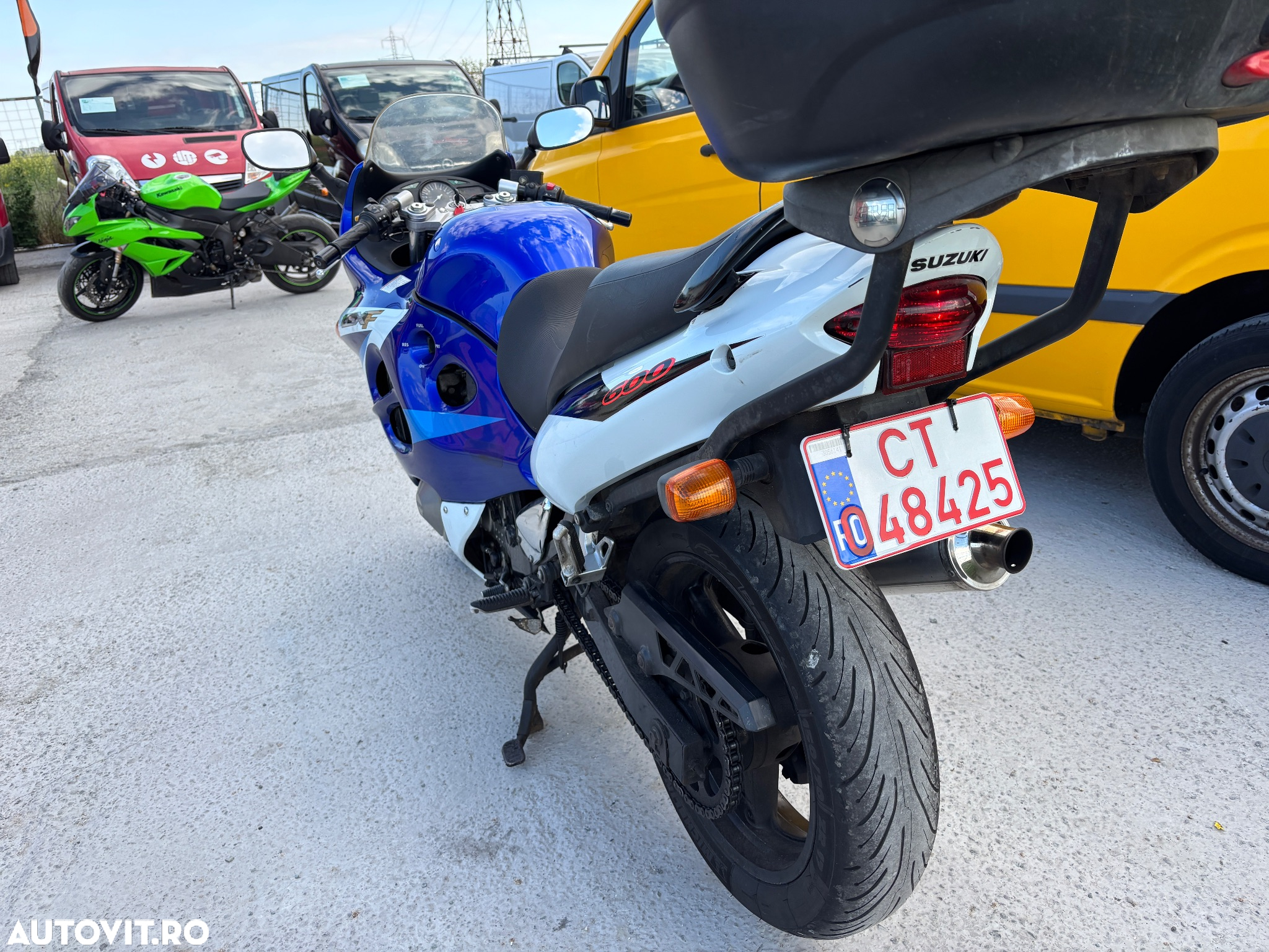 Suzuki GSX 600F - 3