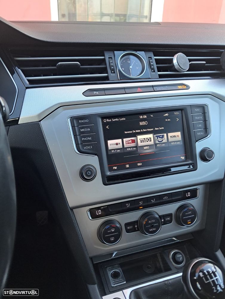 VW Passat Variant 1.6 TDI Confortline - 4