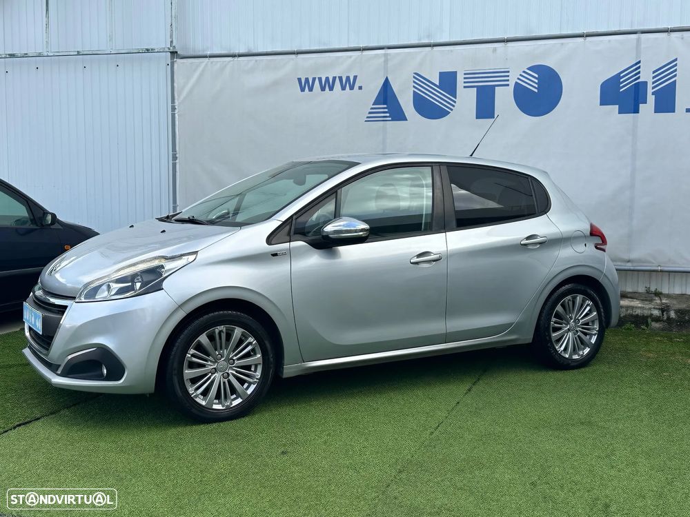 Peugeot 208 1.2 PureTech Style - 4