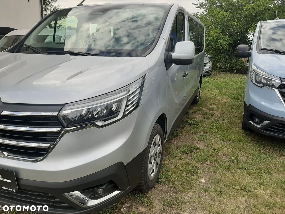 Renault Trafic SpaceClass 2.0 dCi - 11