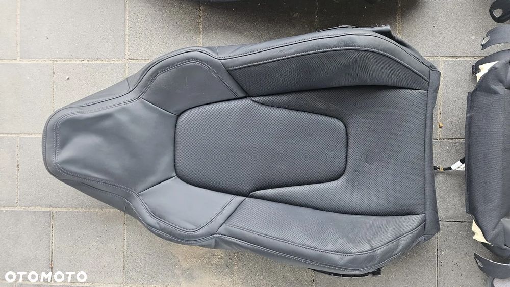 Skórzane pokrowce poszycie foteli przednich Porsche 992 992881406BC 992881405BC 992881805D 992881806D - 2