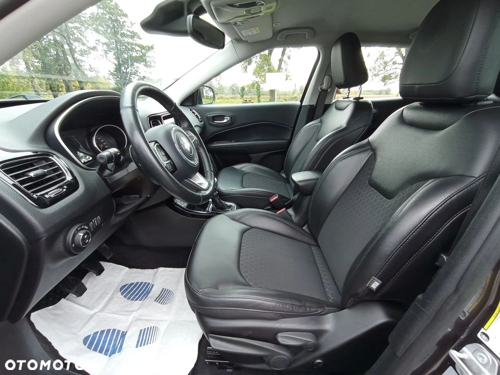 Jeep Compass - 19