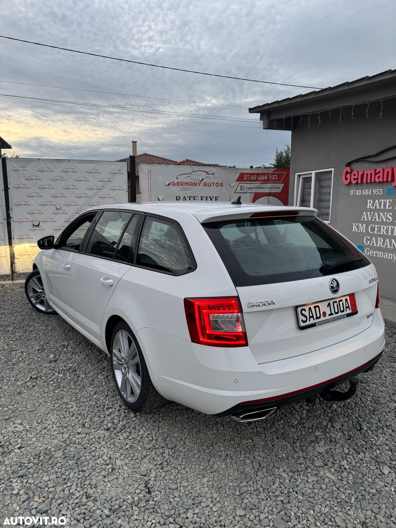 Skoda Octavia 2.0 TDI DSG RS - 3