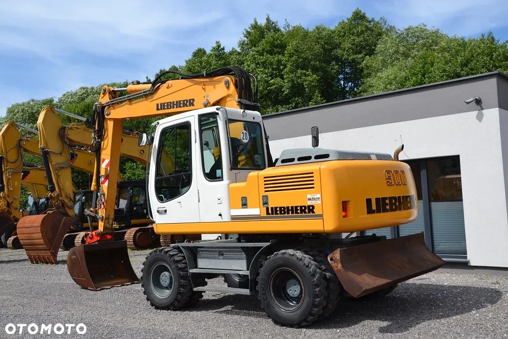 Liebherr A900 C - 6