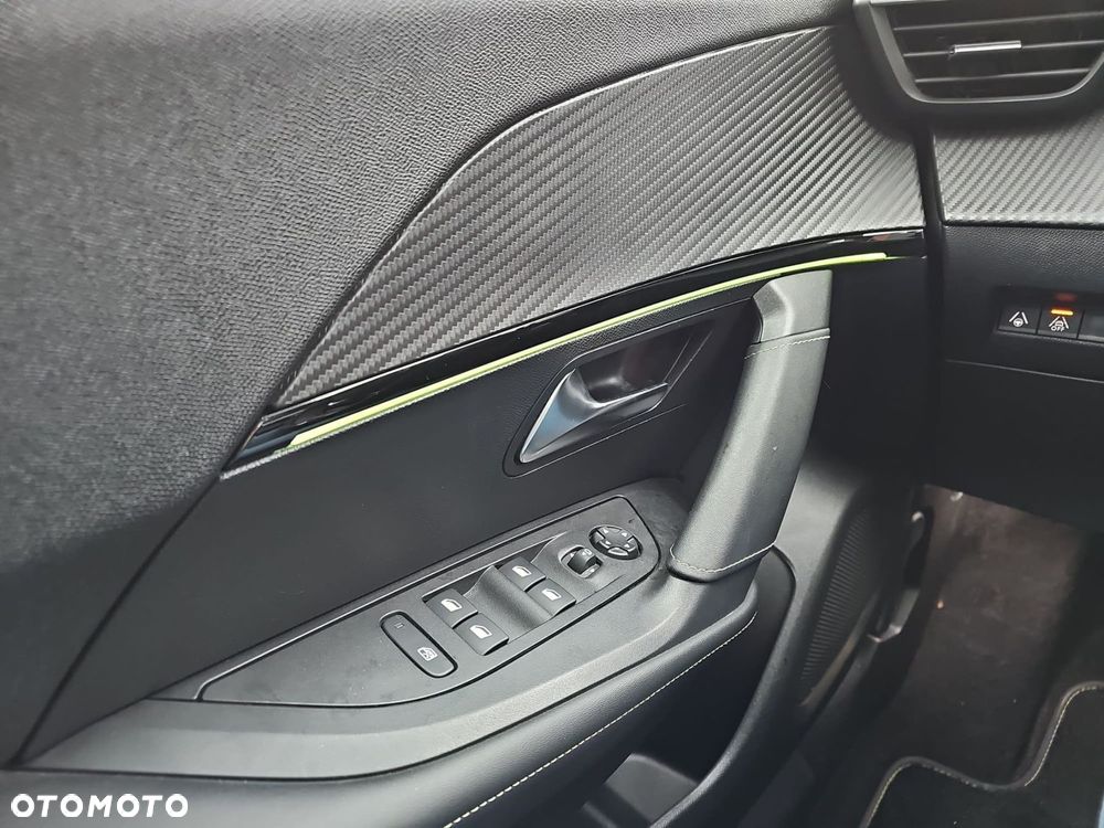 Peugeot 2008 1.2 PureTech GT Line S&S EAT8 - 30