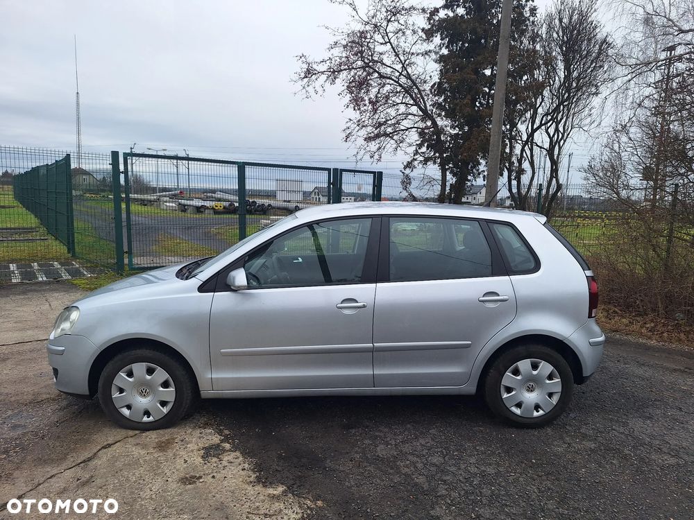 Volkswagen Polo 1.4 16V Trendline - 6