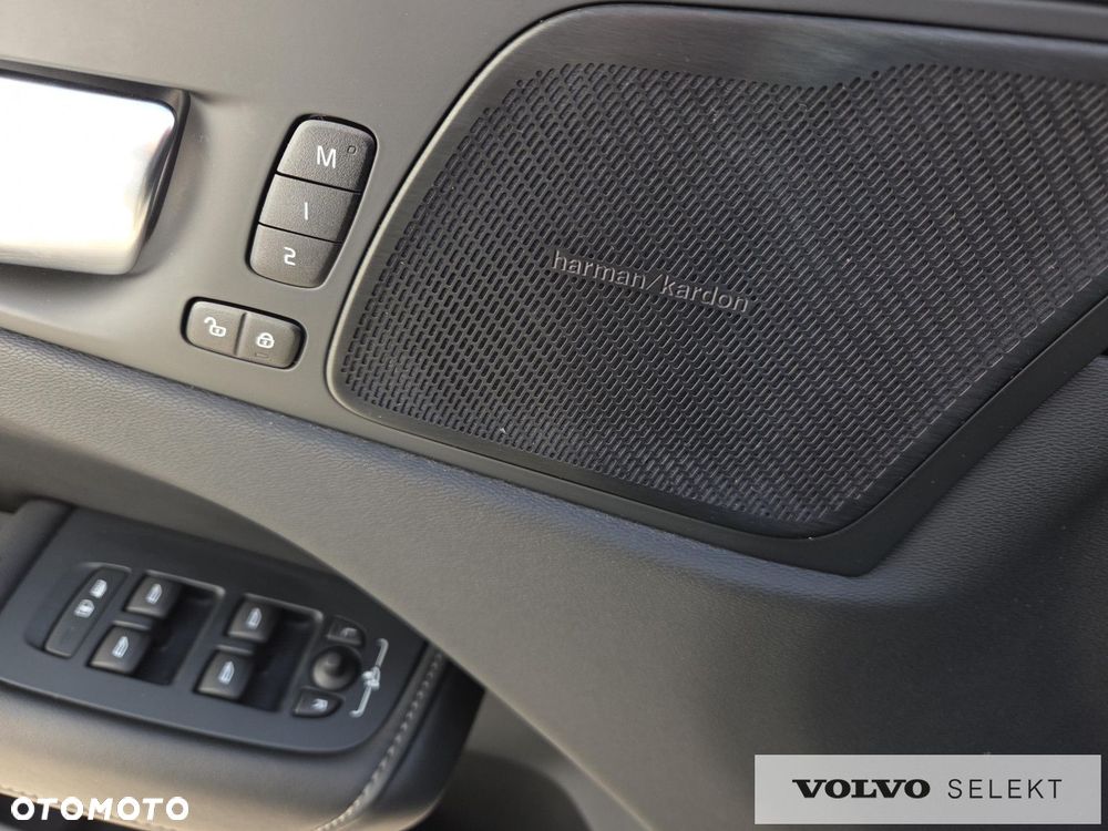 Volvo XC 60 B4 D AWD Geartronic Inscription - 22