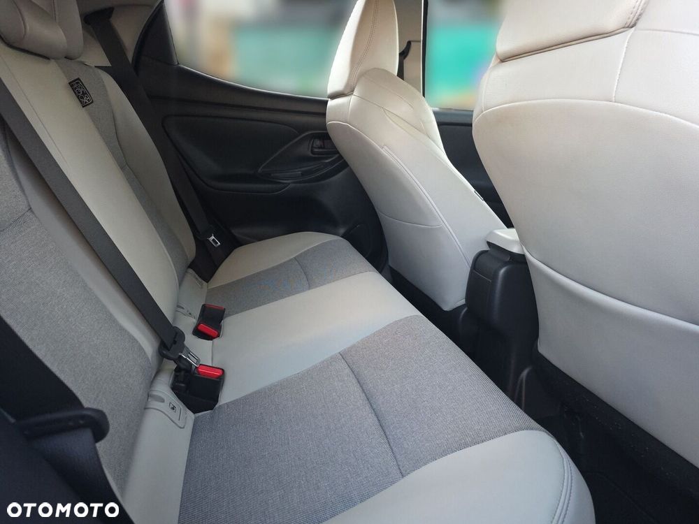 Toyota Yaris - 11