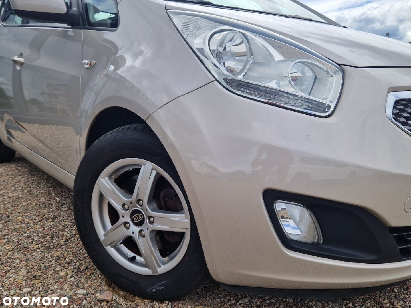 Kia Venga - 25
