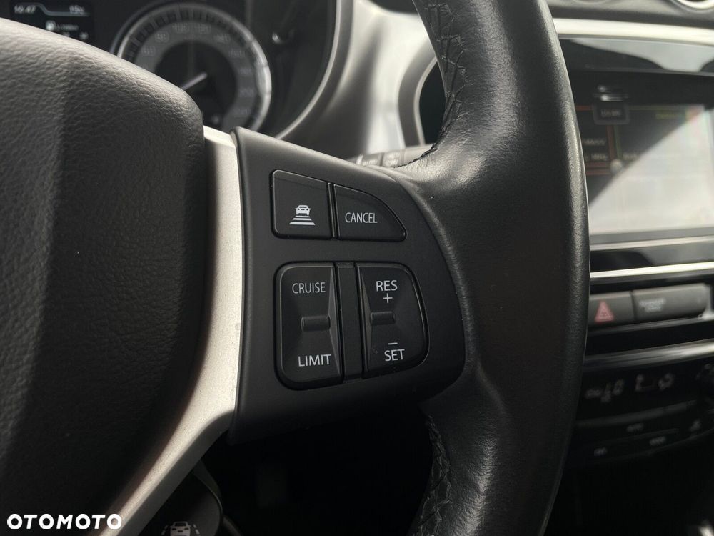 Suzuki Vitara 1.4 Boosterjet mHEV Premium 2WD - 26