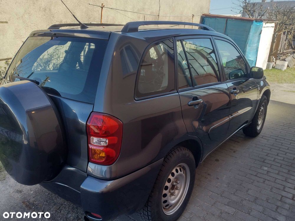Toyota RAV4 - 3