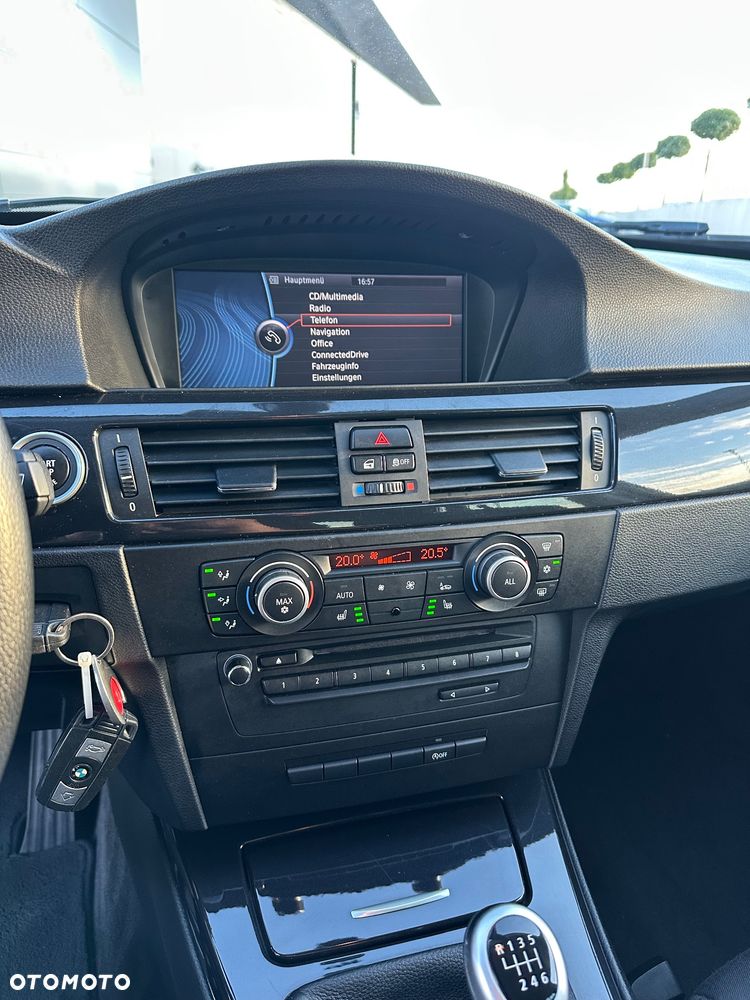 BMW Seria 3 - 25