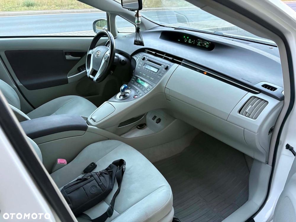 Toyota Prius - 2