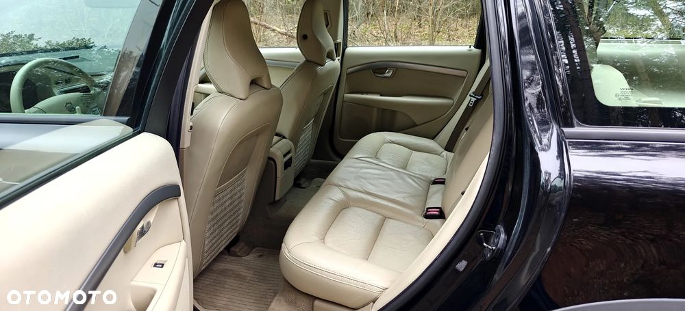 Volvo XC 70 D5 AWD Momentum - 15