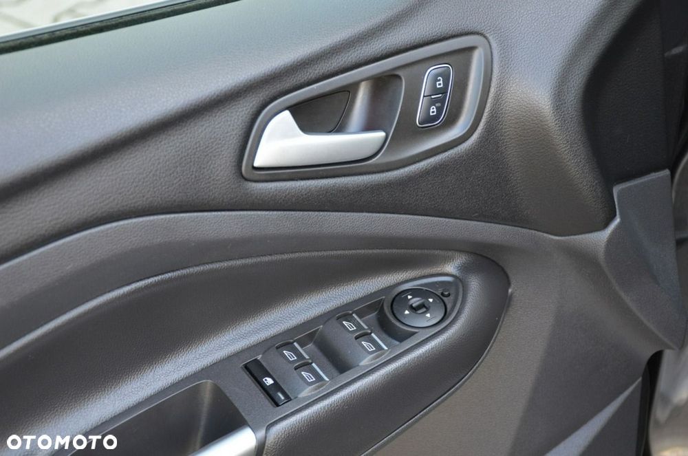 Ford Kuga - 20