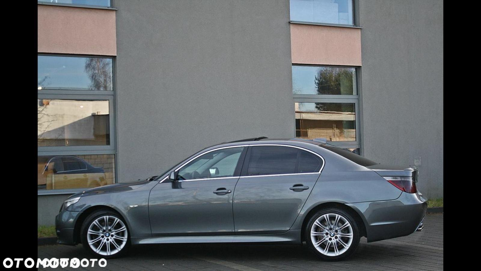 BMW Seria 5 523i - 7