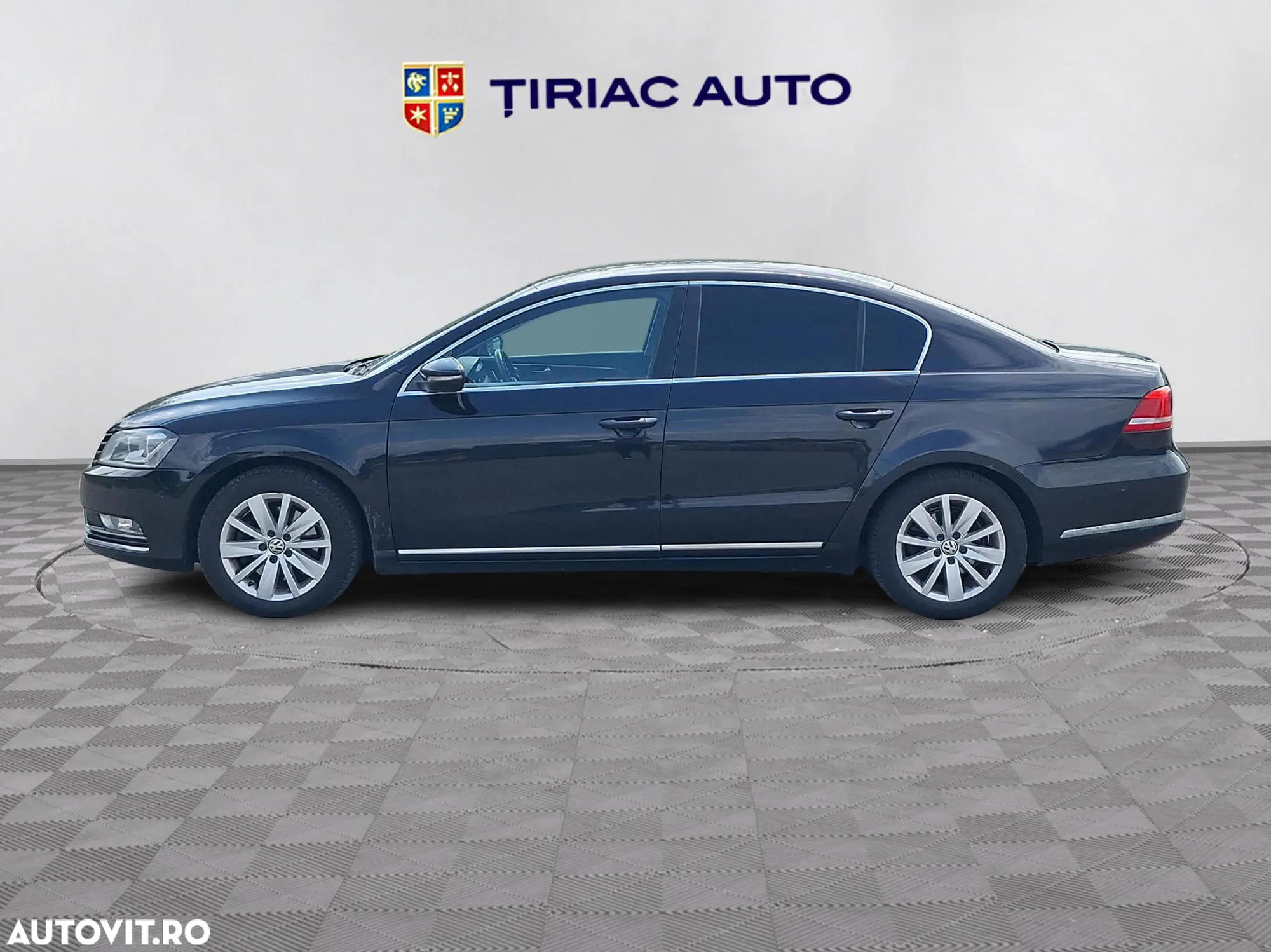 Volkswagen Passat - 2
