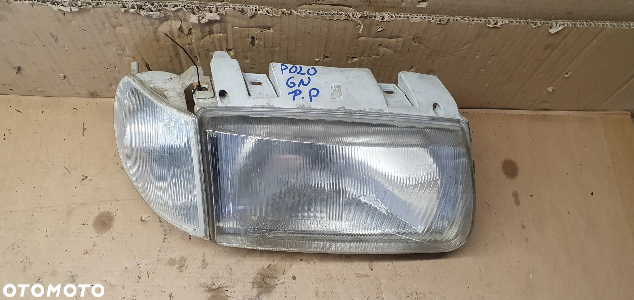 Lampa prawy przód przednia prawa kierunkowskaz kierunek VW Polo 6N - 2