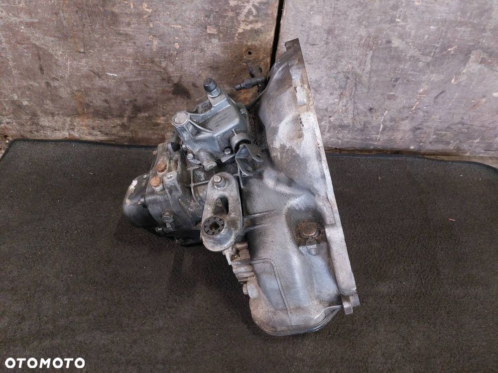 SKRZYNIA BIEGÓW OPEL CORSA D 1.5  F13MC429 - 2