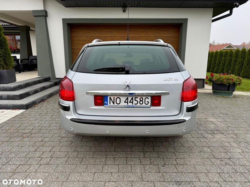 Peugeot 407 - 11