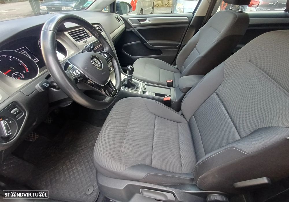 VW Golf 1.6 TDi BlueMotion Confortline - 26