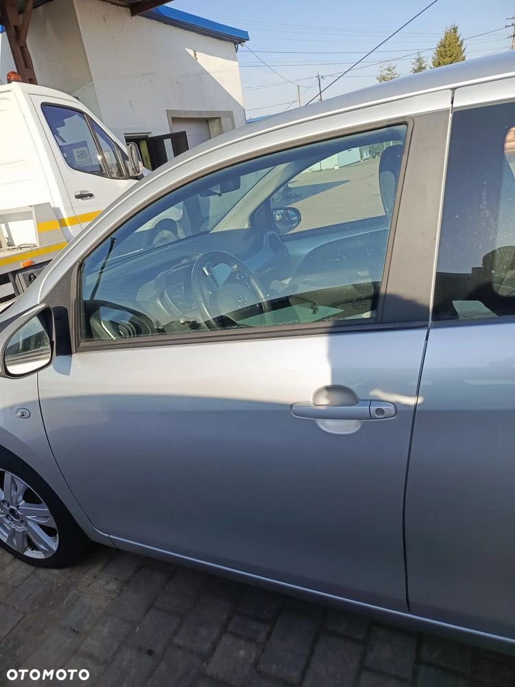 TOYOTA AYGO II 5D DRZWI LEWE PRZÓD PRZEDNIE GOŁE 1E7 - 1