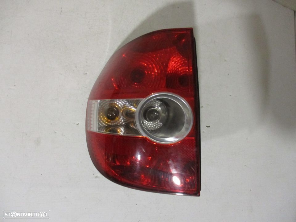 Farol Farolim VW Volkswagen Polo Fox tras esquerdo - 1