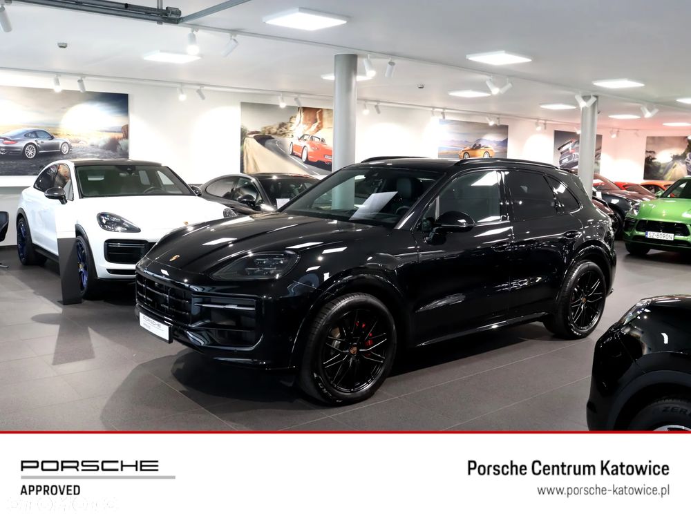 Porsche Cayenne - 1