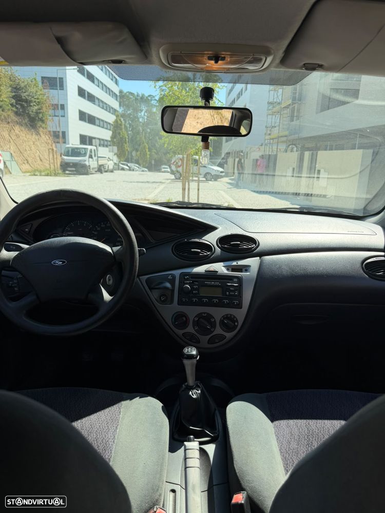 Ford Focus - 9