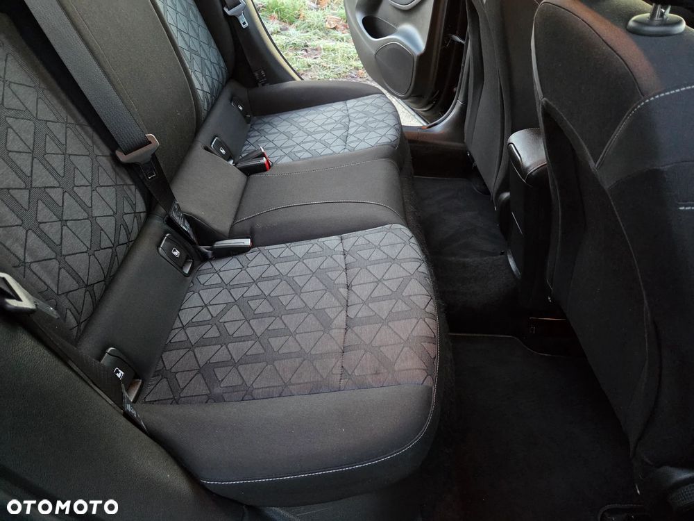 Opel Astra 1.4 Turbo 120 Jahre - 20