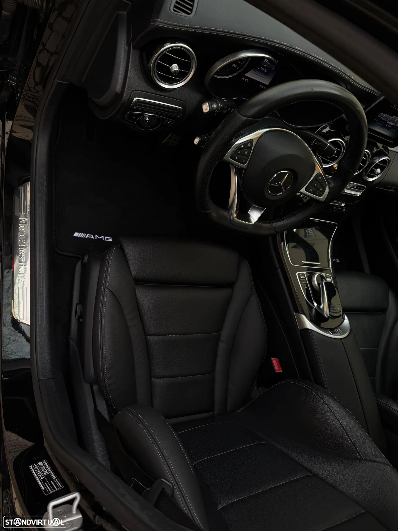 Mercedes-Benz C 300 BlueTEC Hybrid AMG Line - 5