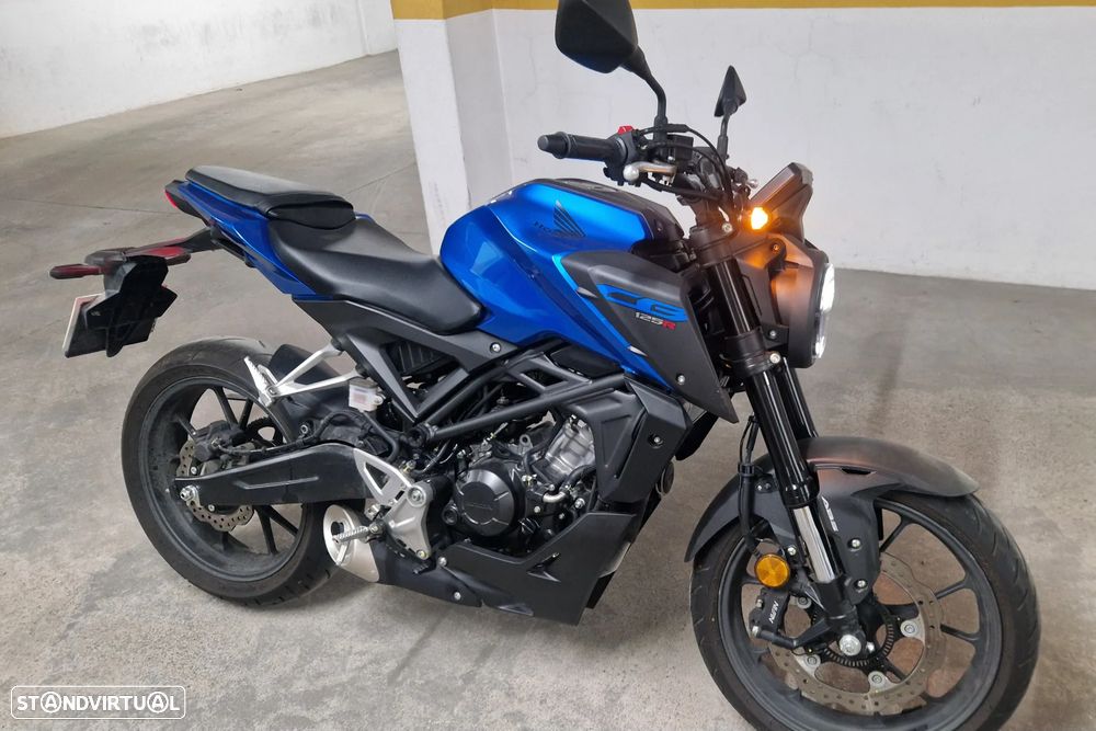 Honda CB 125R - 2