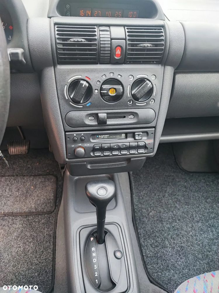 Opel Corsa - 9