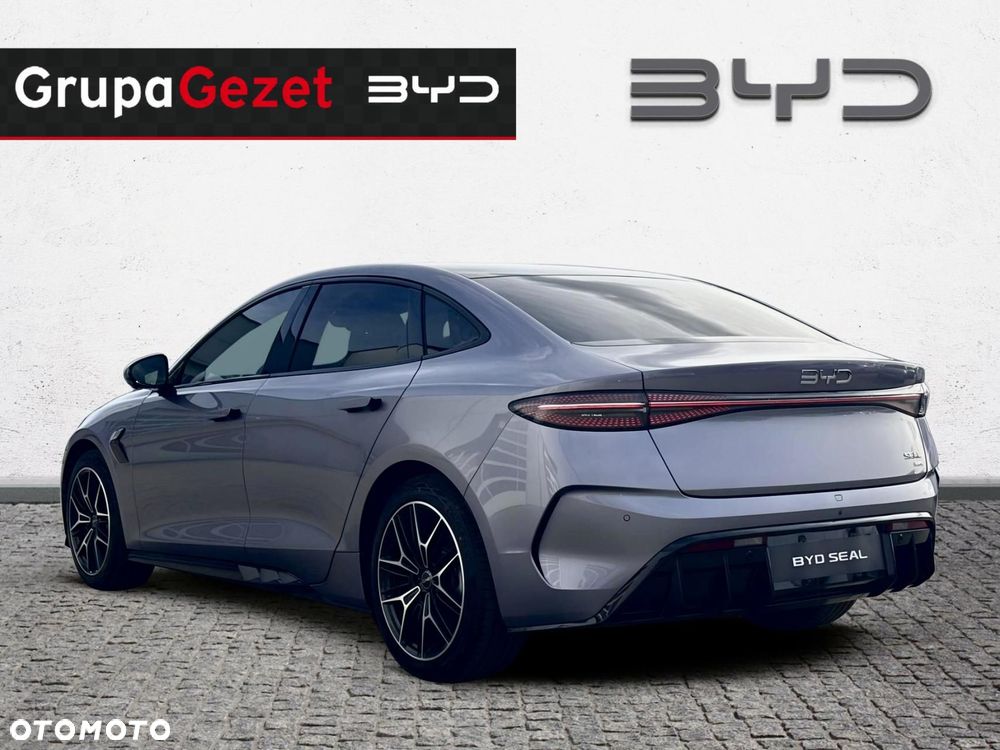 BYD Seal 2026 photo 3