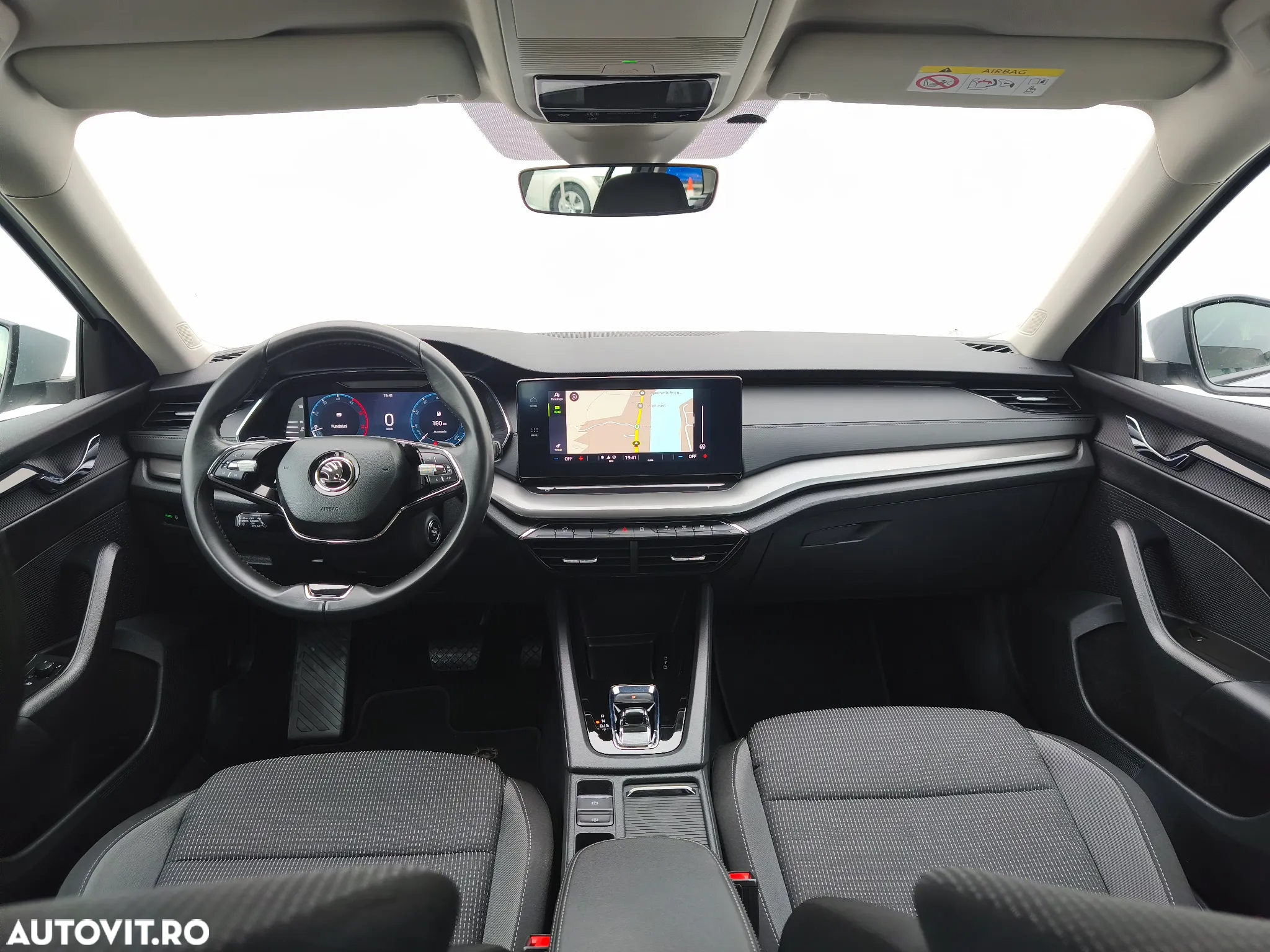 Skoda Octavia Combi 2.0 TDI DSG Exclusive - 26