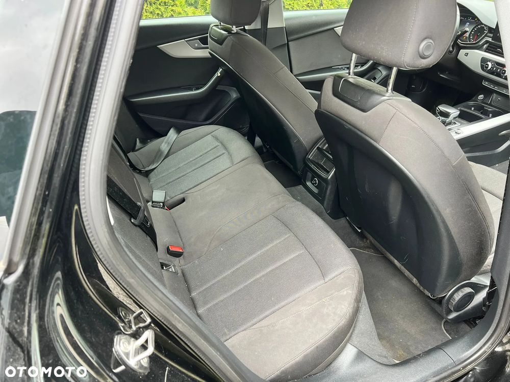 Audi A4 Avant 35 TDI Sport S tronic - 22