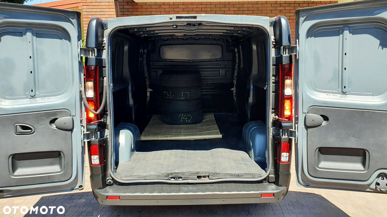 Renault Trafic - 14
