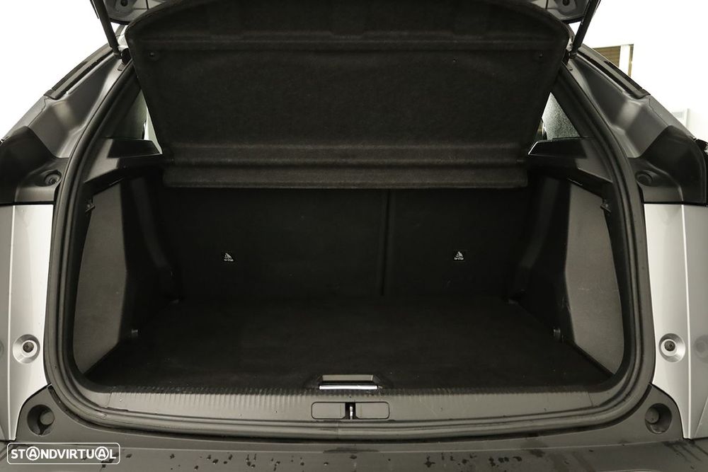 Peugeot 2008 1.2 PureTech GT EAT8 - 22